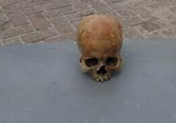 Crânio encontrado em praia de Maceió pode ser de pescador desaparecido há dois anos