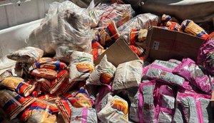 Vigilância Sanitária apreende 580 kg de produtos fora do prazo de validade no Jacintinho