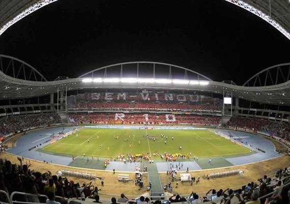 Flamengo pede que jogo contra Vasco seja no Engenhão com duas torcidas