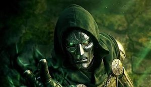 Estátua revela detalhes do 2º traje do vilão Victor von Doom em Vingadores: Doutor Destino