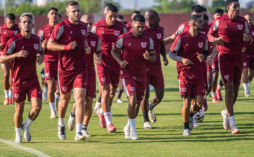 CRB aumenta as chances de acesso e precisa vencer fora de casa