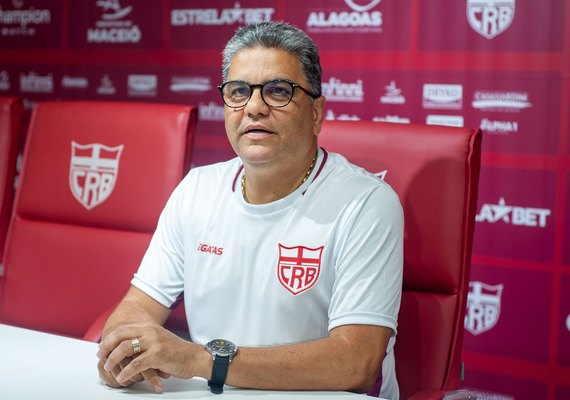Torcida do CRB marca protesto no CT do clube