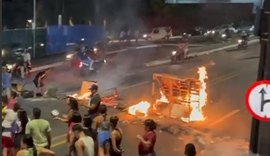 Vídeo: protesto por falta de água bloqueia trecho da Avenida Leste-Oeste na Mangabeiras