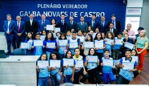 Circuito Câmara recebe mais uma turma de estudantes da rede municipal