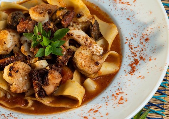 Chef e CEO do Villa Milagres recebe prêmio internacional diretamente de Mendoza, na Argentina