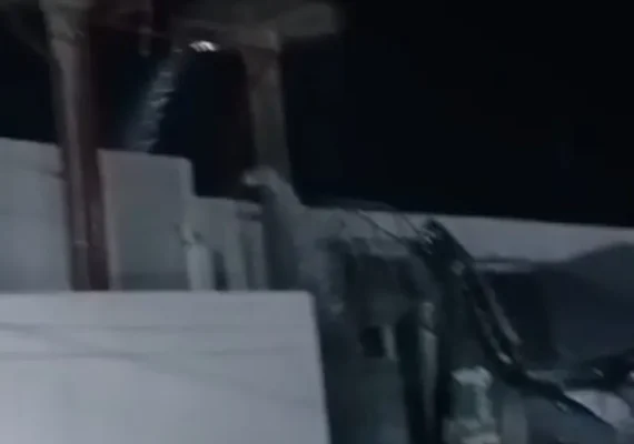 Caixa d'água desaba  sobre prédio público em obras e assusta moradores em Campo Alegre