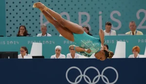 Rebeca é ouro no solo e vira maior medalhista olímpica do Brasil