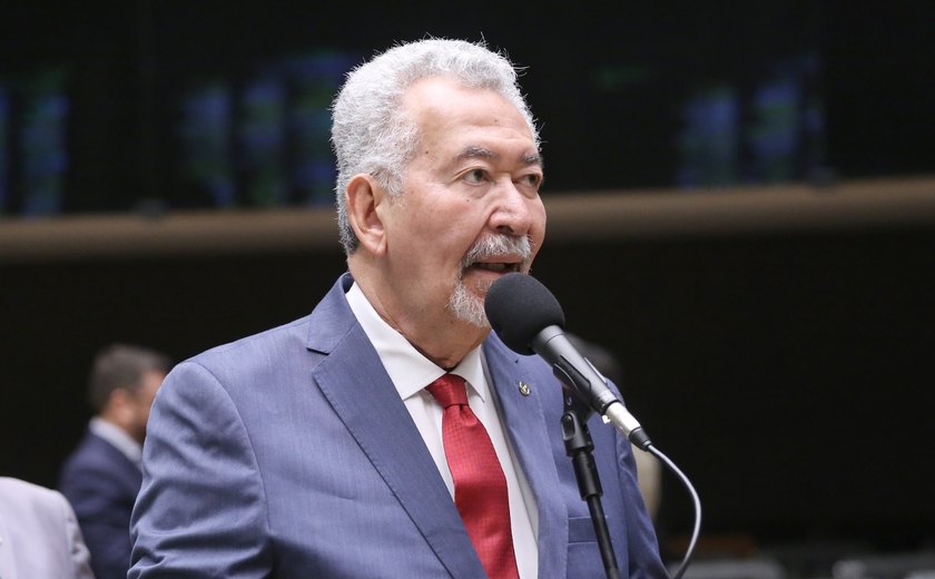 Paulão propõe audiência para analisar preços e distribuição de combustíveis