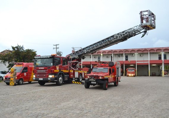 Corpo de Bombeiros é acionado para apagar incêndio