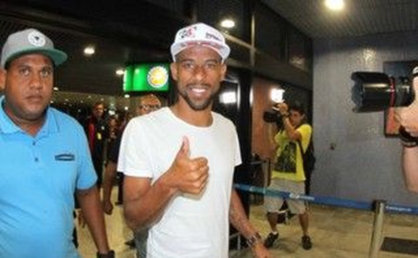 Grêmio cita exemplo de Zé Roberto e elogia Léo Moura aos 38 anos