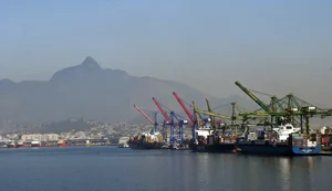 Economia recua 0,1% na passagem de junho para julho, diz a FGV