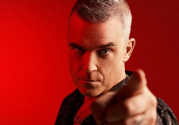 Cantor Robbie Williams afirma estar ficando cego devido a remédios para emagrecer