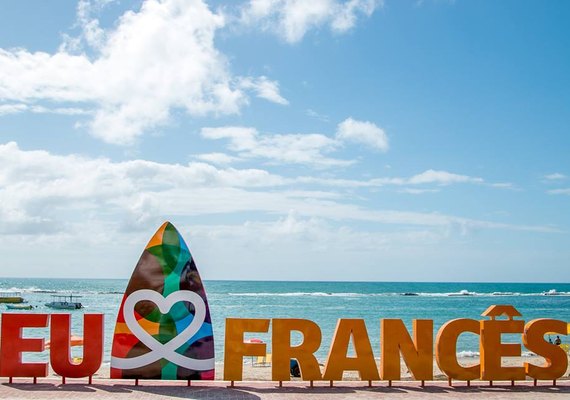 Homem é preso após importunar mulheres em atividade física na Praia do Francês