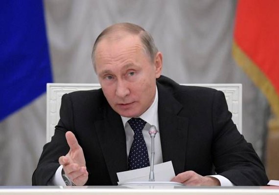 Putin sugere que irá atenuar proposta impopular de reforma previdenciária