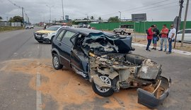 Motorista fica ferido após colisão com caminhão em Arapiraca