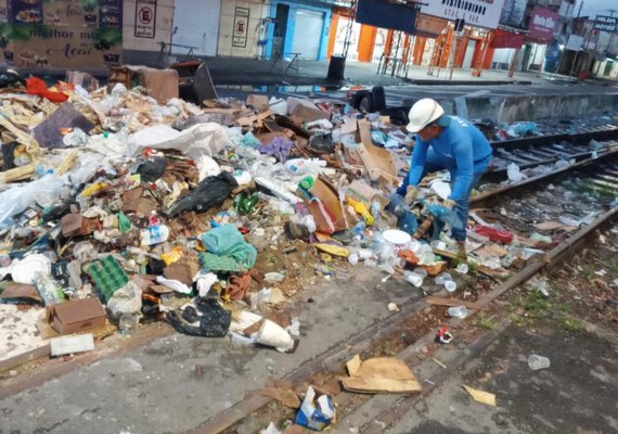 CBTU denuncia descarte de lixo na linha de trem