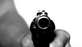 Adolescente é morto com três tiros na cabeça no Tabuleiro do Martins
