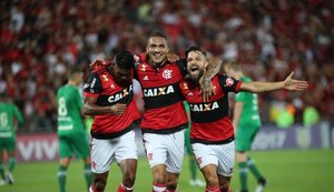 Guerrero faz três e Flamengo massacra a Chapecoense na Ilha do Urubu