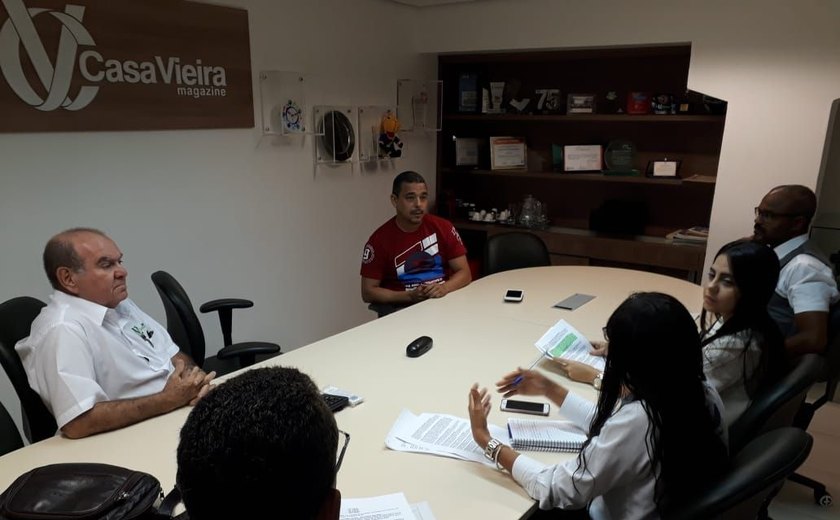 Casa Vieira questiona contribuição negocial dos comerciários