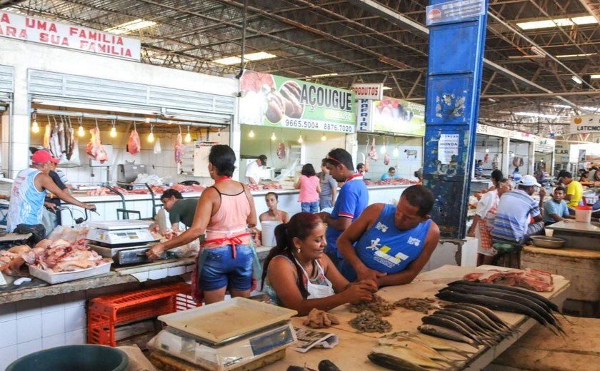 Confira horário de abertura de feiras e mercados no feriado