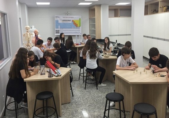 Professores lideram cooperativa educacional no Oeste de SC