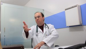 'Negacionismo só prejudica a imunização'