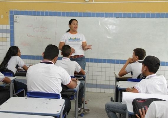 Renan Filho confirma rateio de R$ 31 milhões do Fundeb para professores alagoanos