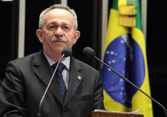Benedito de Lira leva água para todos no alto sertão alagoano