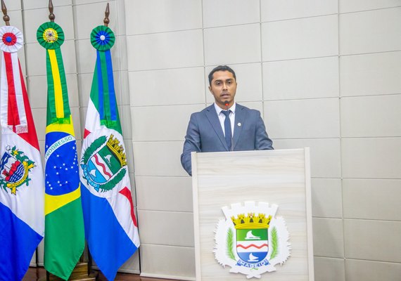 Vereador David do Emprego denuncia furtos em imóveis abandonados e critica descaso com segurança em Maceió