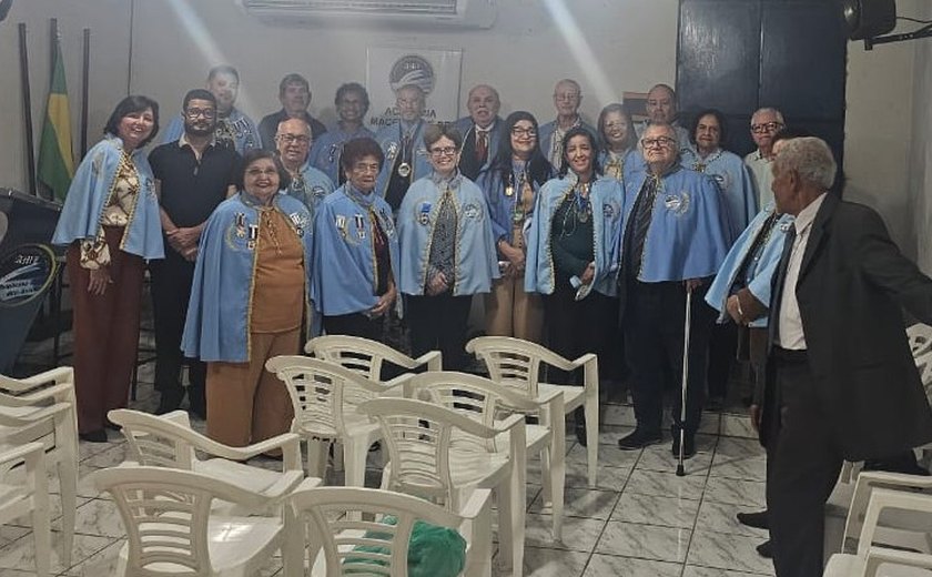 Academia Maceioense de Letras celebra sucesso de reunião com palestra sobre língua portuguesa