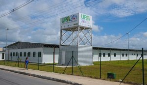 Marcelo Palmeira visita local onde será instalada UPA do Jacintinho