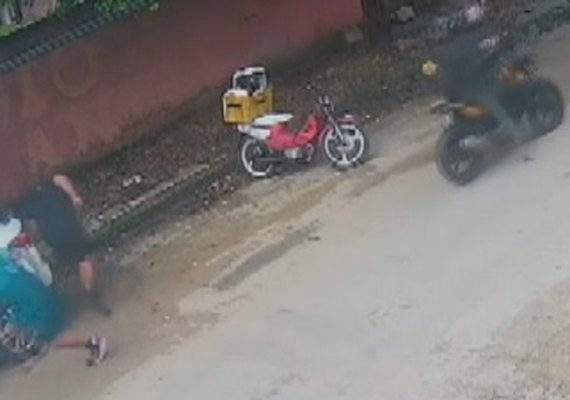 Dupla em moto sem placa rouba veículo na zona rural de Feira Grande