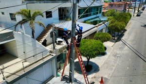 Ação emergencial do Projeto Poste Limpo chega ao Trapiche da Barra