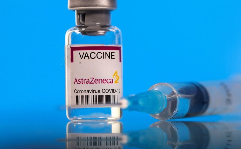 Lote de 220 mil doses da vacina do Covax Facility chega ao Brasil