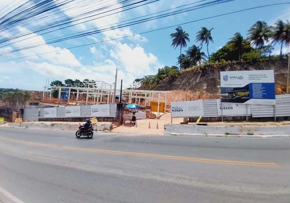 Moradores denunciam construção de creche e UBS em área de risco