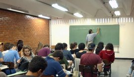 Reforma do ensino médio poderá entrar em vigor apenas em 2020, dizem estados