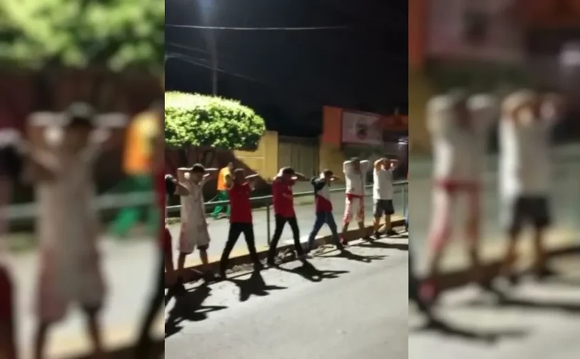 Vídeo: torcedores do Vila Nova são obrigados a entoar gritos de guerra do rival Goiás