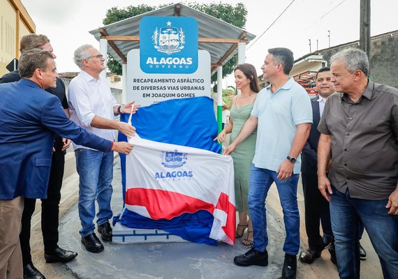 Governador entrega ambulância, pavimentação e anuncia eixo viário em Joaquim Gomes