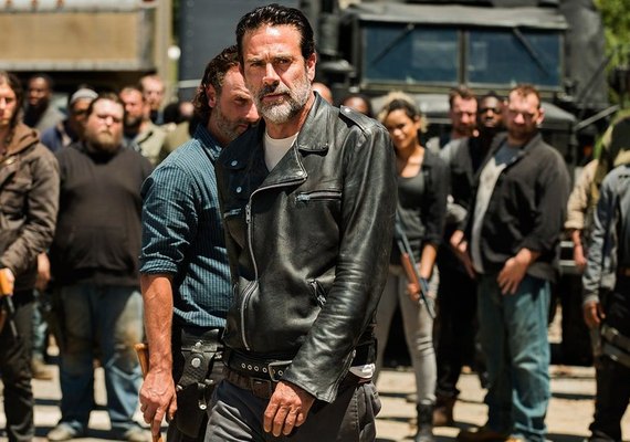 Criadores de Walking Dead pedem indenização bilionária para canal que exibe a série