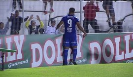 Pottker marca de pênalti e Ponte Preta derrota o Palmeiras