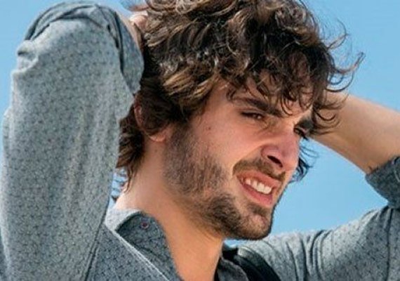 Vem por aí! Ruy descobre que Irene e Eugênio são amantes e comete loucura