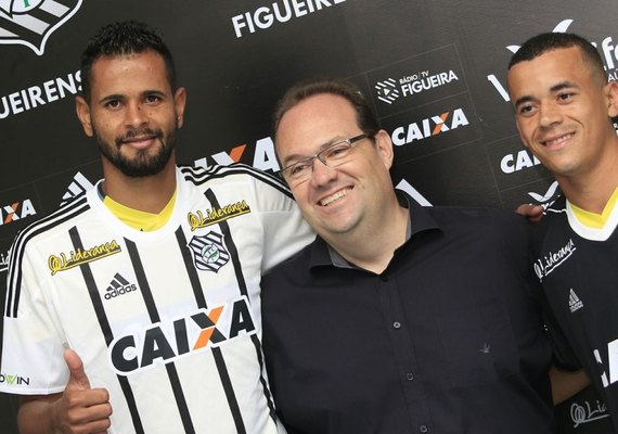 Alagoano Luidy e zagueiro Naylhor são apresentados no Figueirense