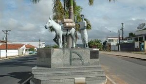 Um morre e três ficam feridos em confronto com a PM