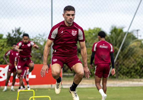 CRB busca pontos fora de casa contra o Atlético-GO