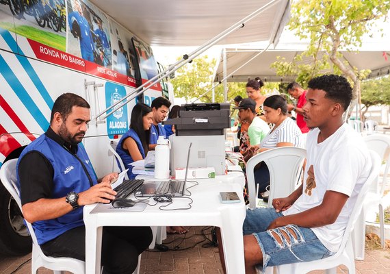 Ônibus da Seprev levará serviços essenciais à população de Delmiro Gouveia