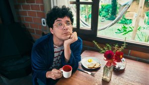 Phill Veras apresenta show intimista em Maceió no Rex Bar neste domingo (19)