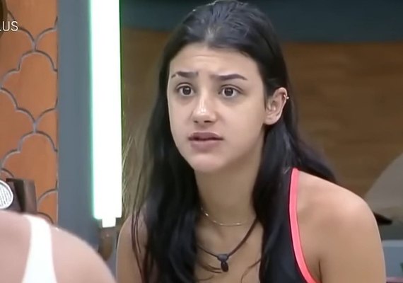 'A Fazenda 14': Bia Miranda dá tapão em peoa e web exige expulsão; veja vídeo