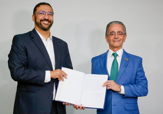 Desembargador Fábio Bittencourt assume governo de Alagoas