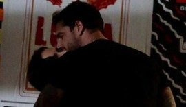 Cleo Pires é flagrada aos beijos com modelo em festa pós-Lollapalooza