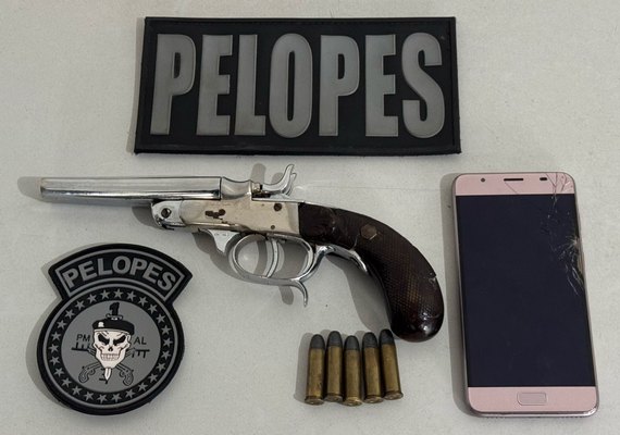 Jovem é flagrado com revólver e preso pela PM/AL em Arapiraca